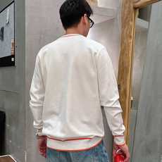 爱马仕Hermes2025官网秋冬季最新款圆领毛衣,专柜同步在售爆款!特供羊毛混纺面料.手感舒适.可直接 爱马仕Hermes2025官网秋冬季最新款圆领毛衣,专柜同步在售爆款!特供羊毛混纺面料.手感舒适.可直接