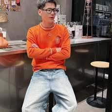 爱马仕Hermes2025官网秋冬季最新款圆领毛衣,专柜同步在售爆款!特供羊毛混纺面料.手感舒适.可直接 爱马仕Hermes2025官网秋冬季最新款圆领毛衣,专柜同步在售爆款!特供羊毛混纺面料.手感舒适.可直接