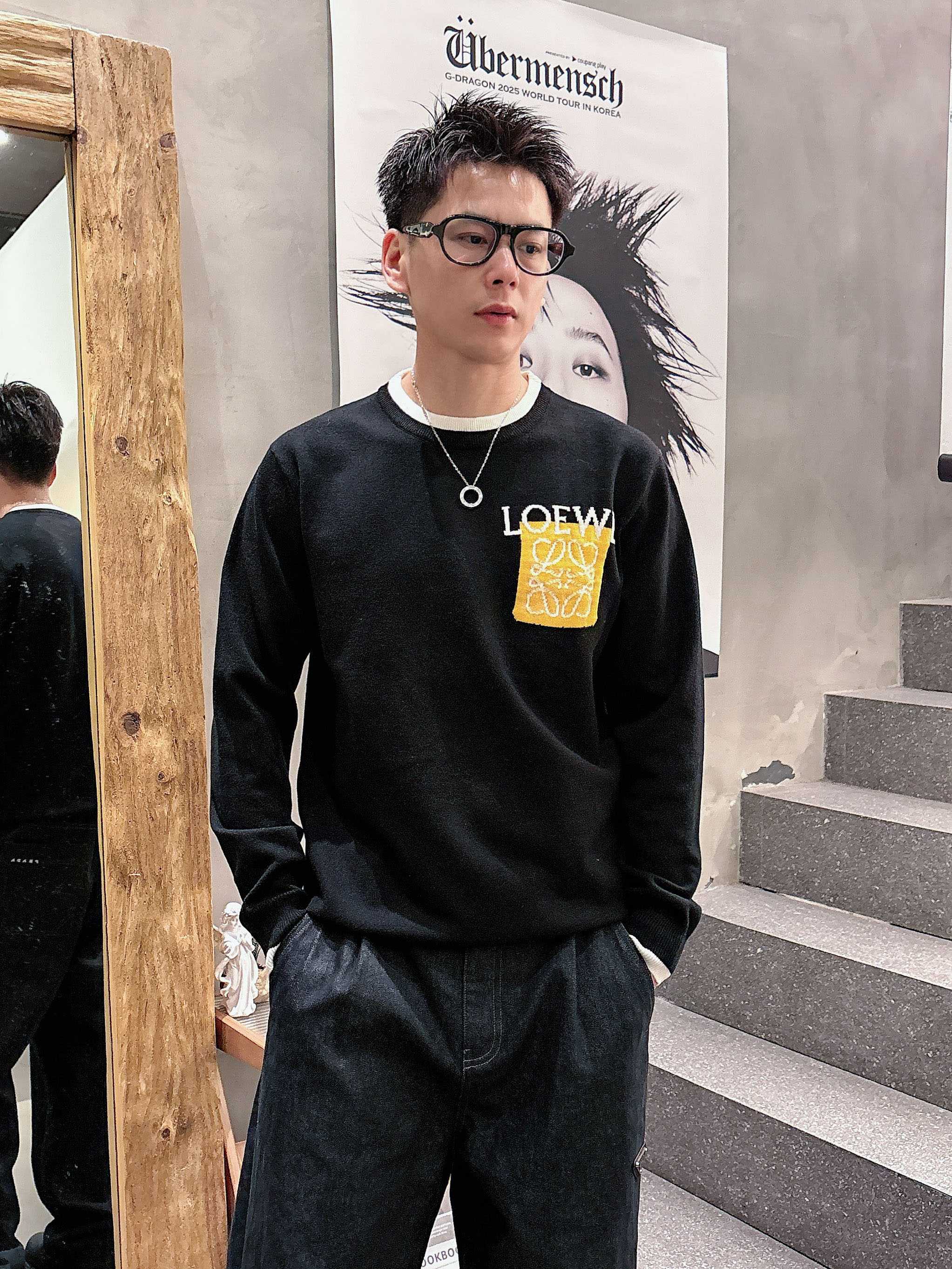 罗意威loewe 2025官网秋冬季最新款圆领毛衣，专柜同步在售爆款！特供羊毛混纺面料.手感舒适.可直接