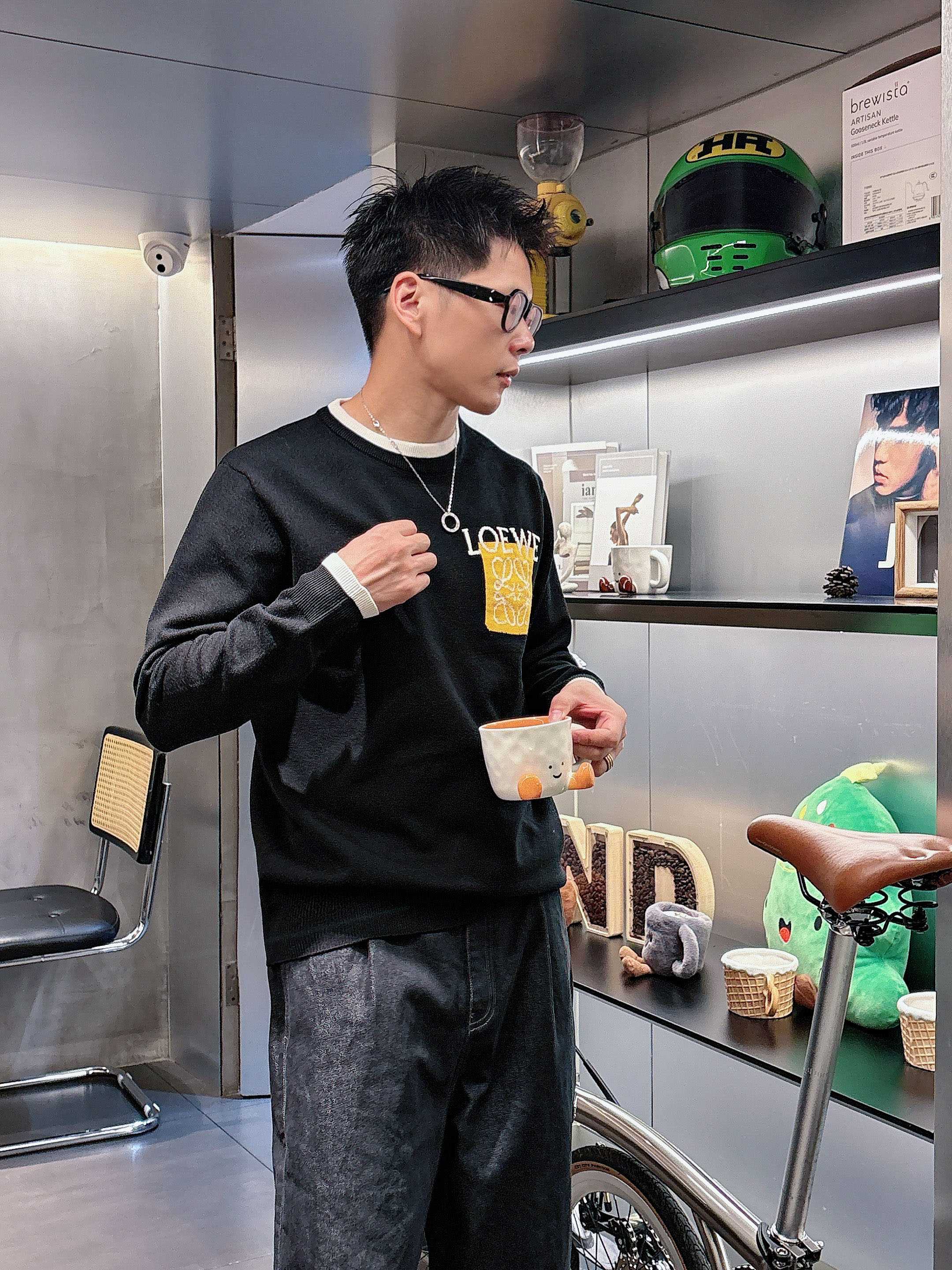 罗意威loewe 2025官网秋冬季最新款圆领毛衣，专柜同步在售爆款！特供羊毛混纺面料.手感舒适.可直接