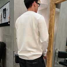 蒙口Moncler 2025官网秋冬季最新款圆领毛衣,专柜同步在售爆款!特供羊毛混纺面料.手感舒适.可直 蒙口Moncler 2025官网秋冬季最新款圆领毛衣,专柜同步在售爆款!特供羊毛混纺面料.手感舒适.可直