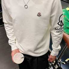 蒙口Moncler 2025官网秋冬季最新款圆领毛衣,专柜同步在售爆款!特供羊毛混纺面料.手感舒适.可直 蒙口Moncler 2025官网秋冬季最新款圆领毛衣,专柜同步在售爆款!特供羊毛混纺面料.手感舒适.可直
