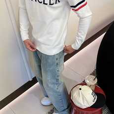 蒙口moncler 2025官网秋冬季最新款圆领毛衣,专柜同步在售爆款!特供羊毛混纺面料.手感舒适.可直 蒙口moncler 2025官网秋冬季最新款圆领毛衣,专柜同步在售爆款!特供羊毛混纺面料.手感舒适.可直