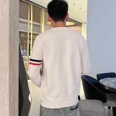 蒙口moncler 2025官网秋冬季最新款圆领毛衣,专柜同步在售爆款!特供羊毛混纺面料.手感舒适.可直 蒙口moncler 2025官网秋冬季最新款圆领毛衣,专柜同步在售爆款!特供羊毛混纺面料.手感舒适.可直