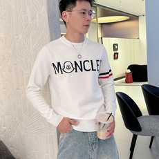 蒙口moncler 2025官网秋冬季最新款圆领毛衣,专柜同步在售爆款!特供羊毛混纺面料.手感舒适.可直 蒙口moncler 2025官网秋冬季最新款圆领毛衣,专柜同步在售爆款!特供羊毛混纺面料.手感舒适.可直
