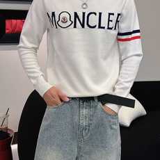 蒙口moncler 2025官网秋冬季最新款圆领毛衣,专柜同步在售爆款!特供羊毛混纺面料.手感舒适.可直 蒙口moncler 2025官网秋冬季最新款圆领毛衣,专柜同步在售爆款!特供羊毛混纺面料.手感舒适.可直