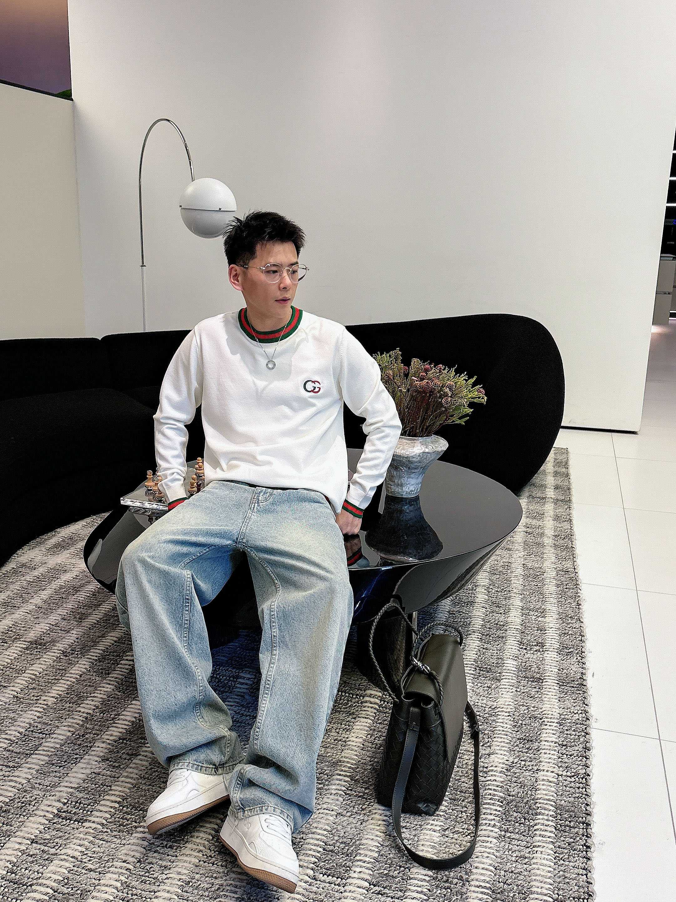古驰Gucci 2025官网秋冬季最新款圆领毛衣，专柜同步在售爆款！特供羊毛混纺面料.手感舒适.可直接接