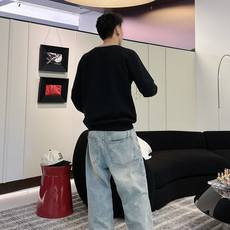 巴宝莉bur 2025官网秋冬季最新款圆领毛衣,专柜同步在售爆款!特供羊毛混纺面料.手感舒适.可直接接触 巴宝莉bur 2025官网秋冬季最新款圆领毛衣,专柜同步在售爆款!特供羊毛混纺面料.手感舒适.可直接接触