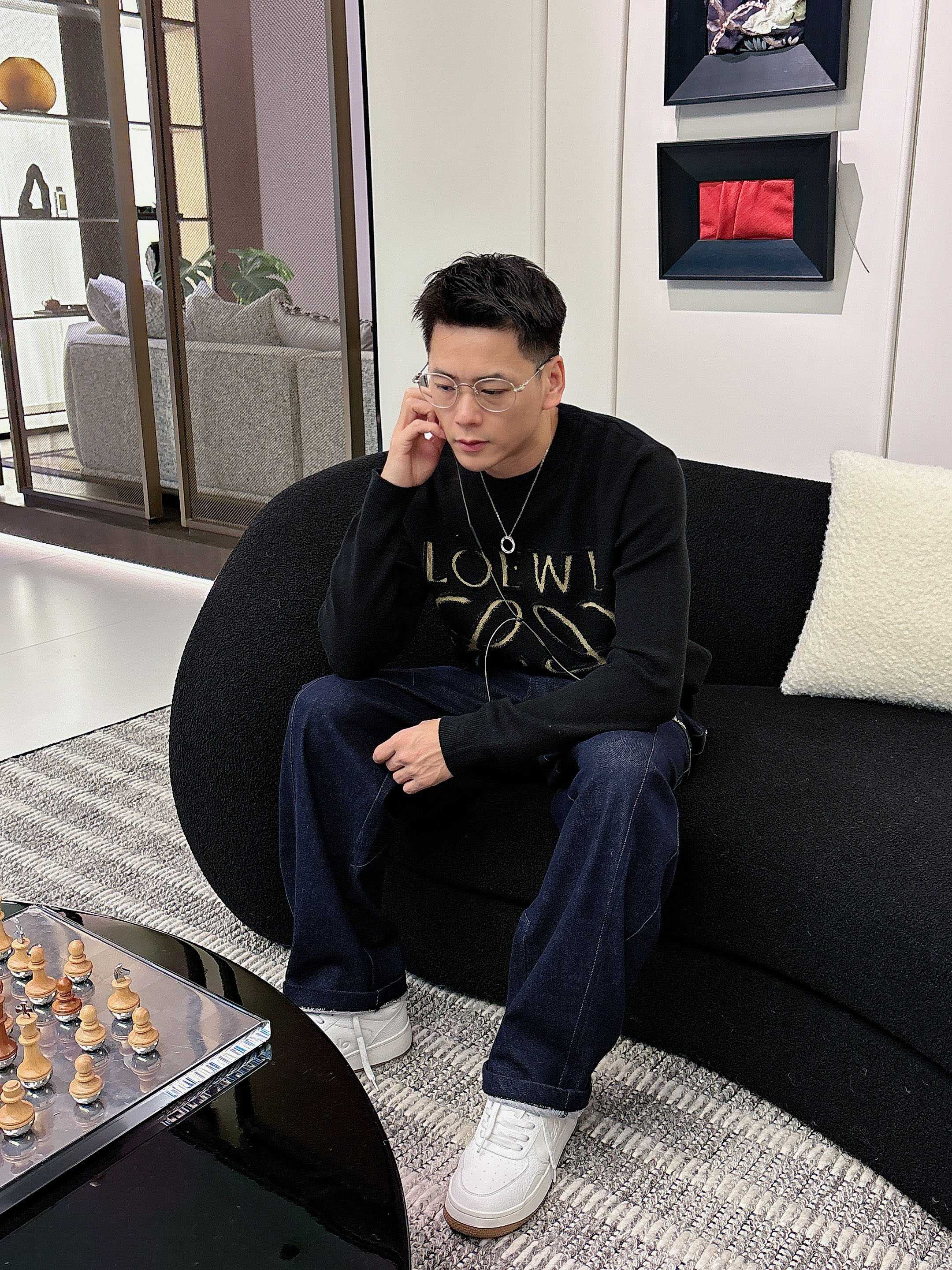 · 罗意威loewe 2025官网秋冬季最新款圆领毛衣，专柜同步在售爆款！特供羊毛混纺面料.手感舒适.可