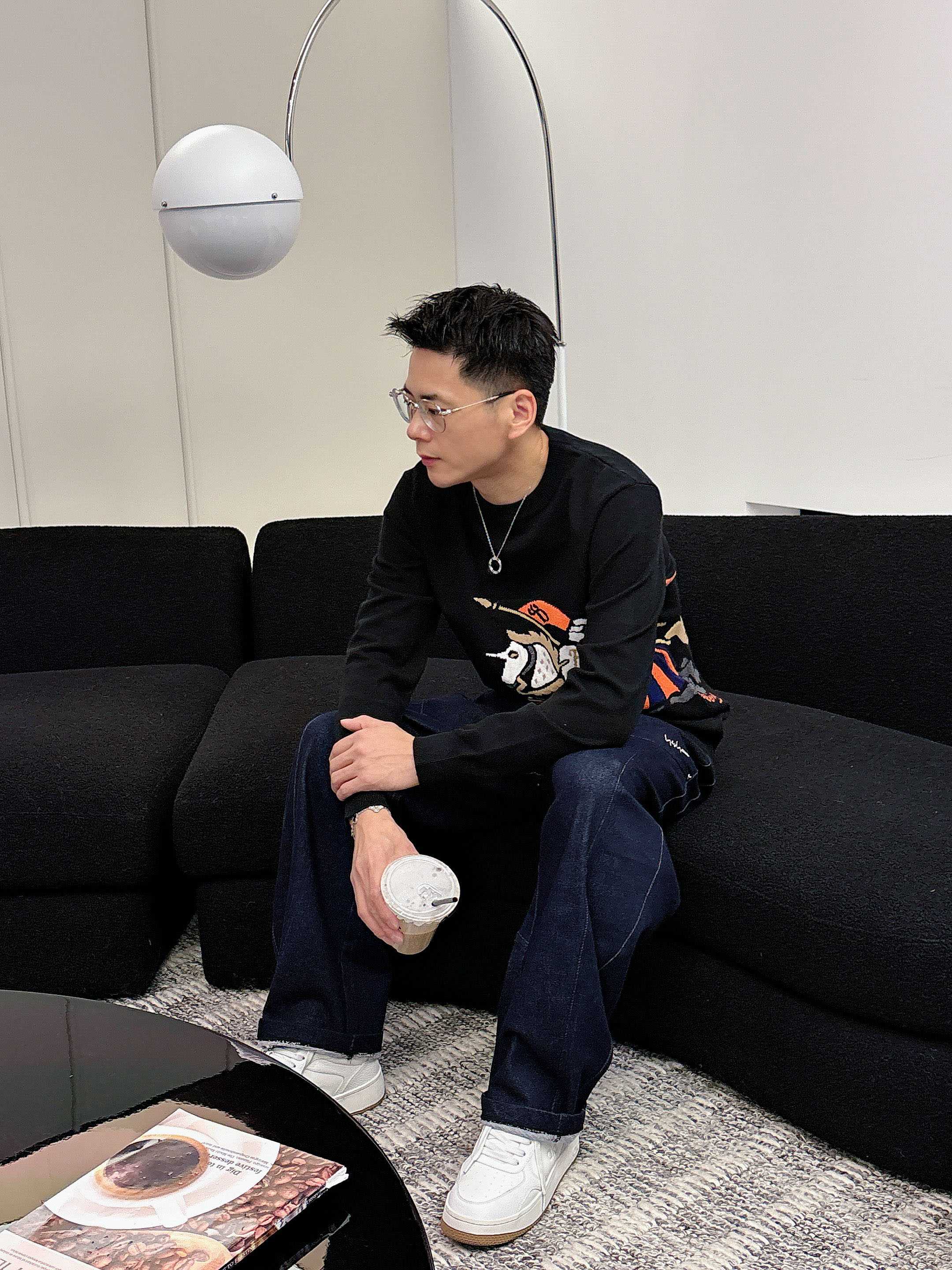 · 巴宝莉bur 2025官网秋冬季最新款圆领毛衣，专柜同步在售爆款！特供羊毛混纺面料.手感舒适.可直接