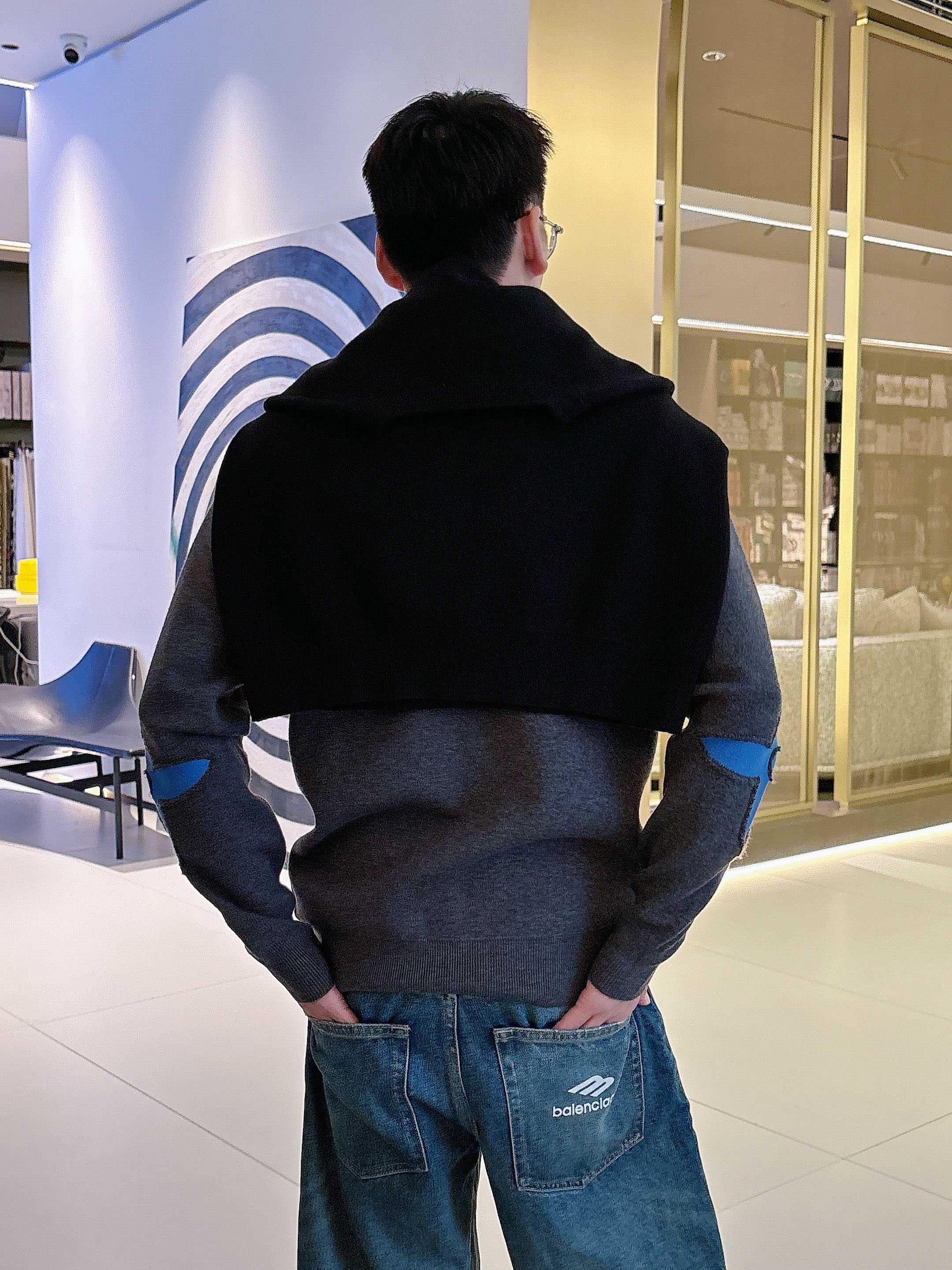 · LV 2025官网秋冬季最新款圆领毛衣，专柜同步在售爆款！特供羊毛混纺面料.手感舒适.可直接接触皮肤