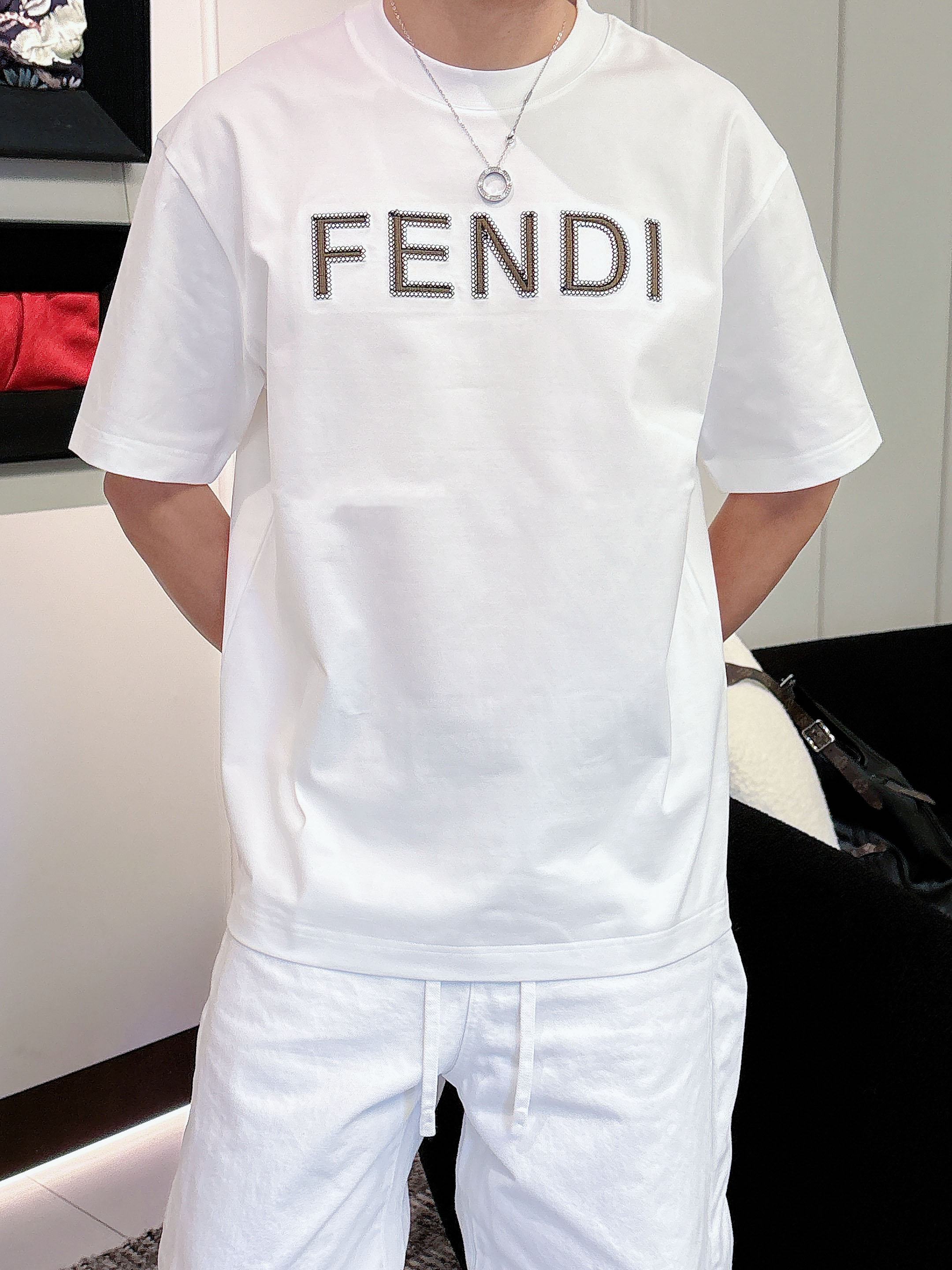 Fendi men 2026 New New T ！ logo . . . . . ！ ！ — photo 8