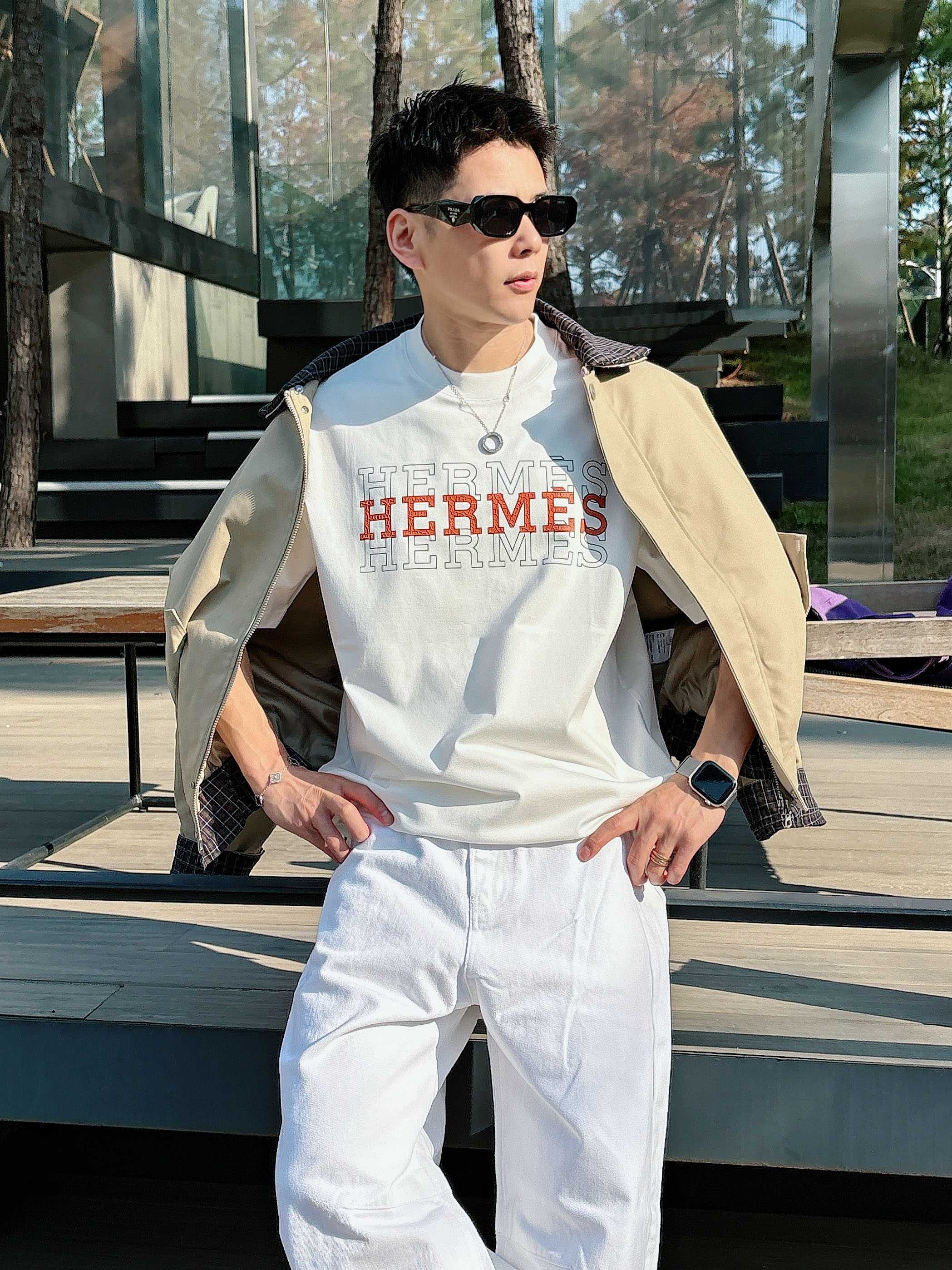 爱马仕#hermes 2026春夏新款首发专柜最新款短袖圆领T恤 高端订制 设计前卫时尚！品牌logo重
