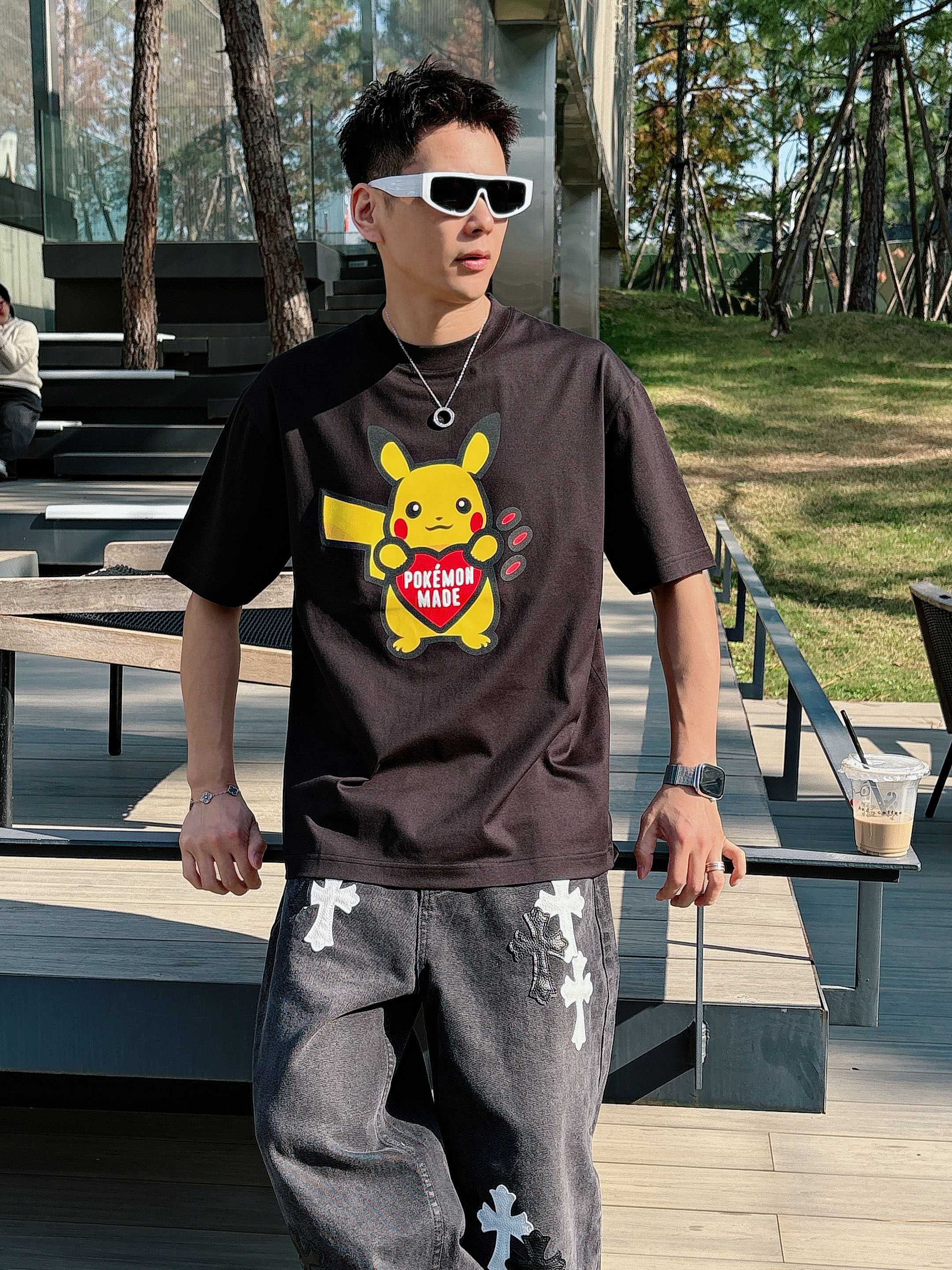 HUMAN 2026春夏新款首发专柜最新款短袖圆领T恤 高端订制 设计前卫时尚！品牌logo重工艺设计 