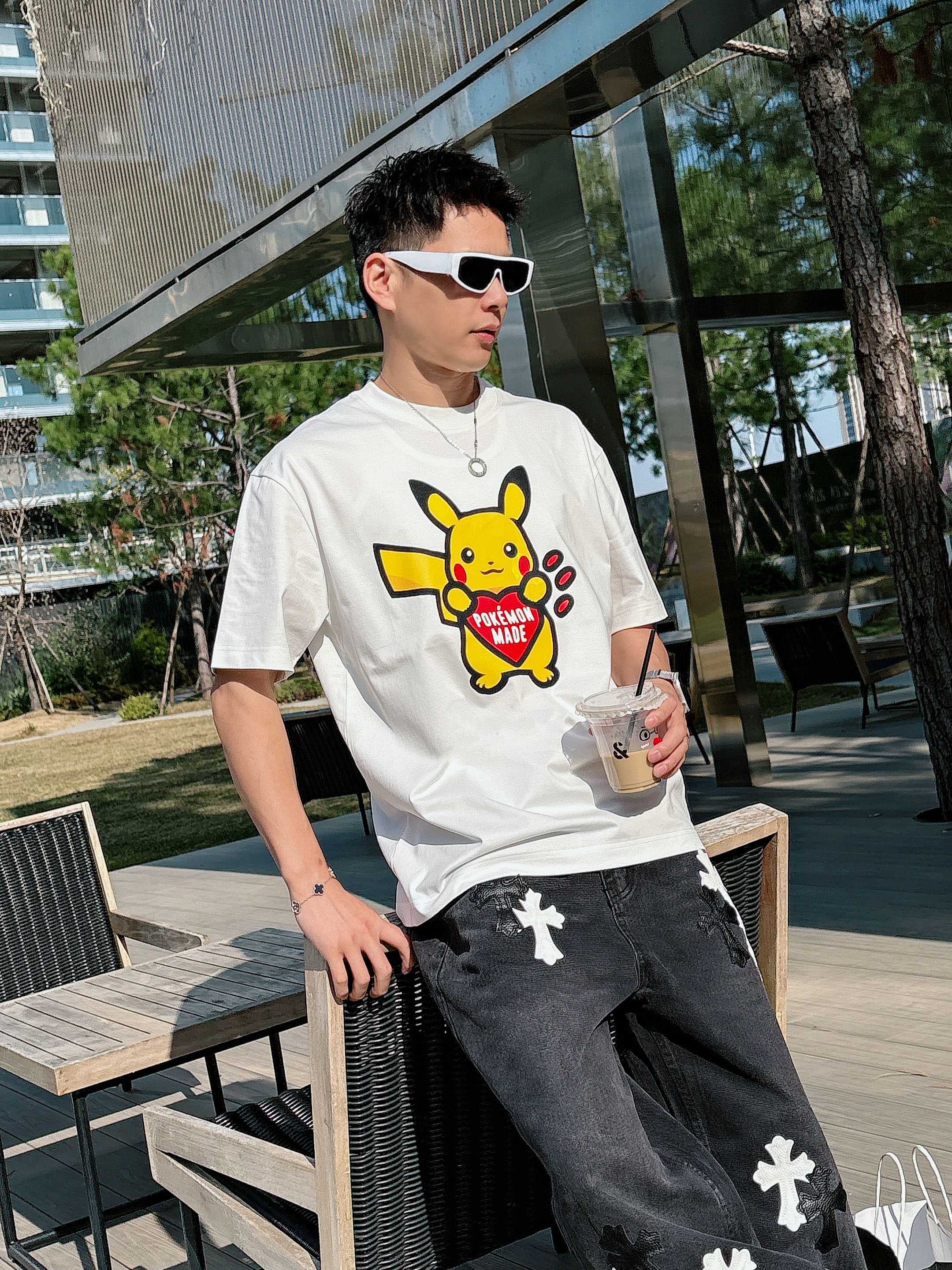 HUMAN 2026春夏新款首发专柜最新款短袖圆领T恤 高端订制 设计前卫时尚！品牌logo重工艺设计 