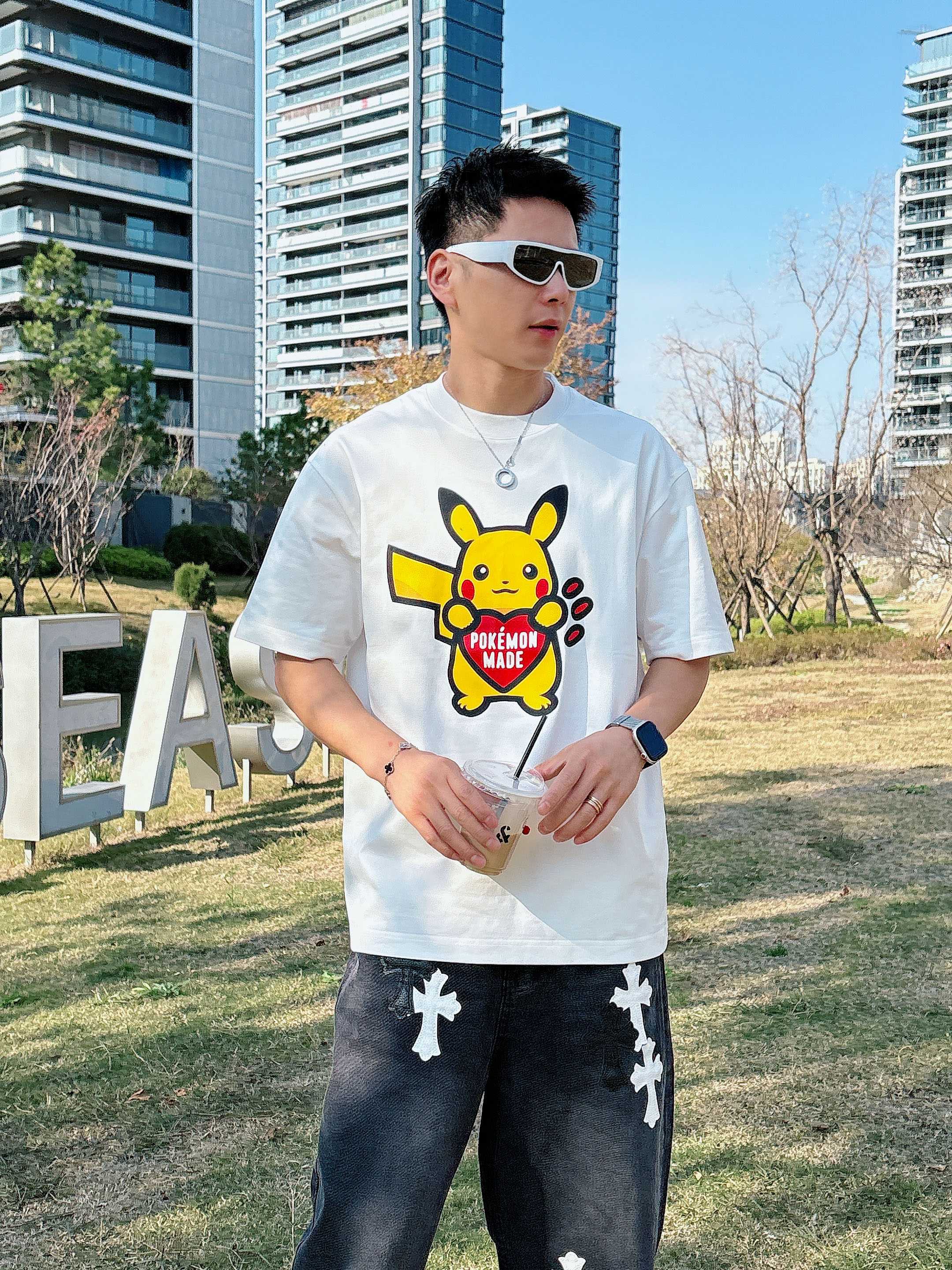 HUMAN 2026春夏新款首发专柜最新款短袖圆领T恤 高端订制 设计前卫时尚！品牌logo重工艺设计 