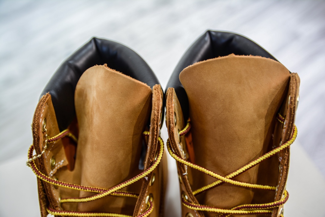 Mid-range value-for-money version of Timberland classic yellow boots