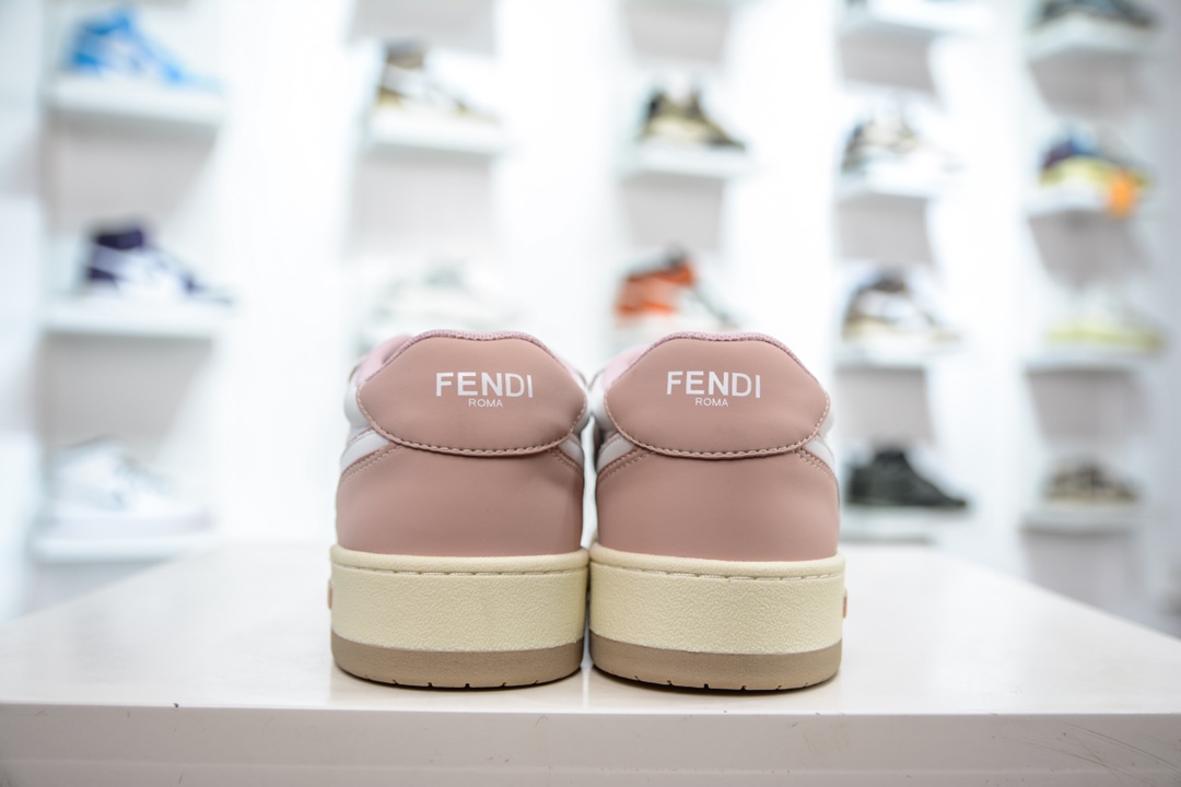 Top-quality pure original Fendi Velcro low-top sneakers