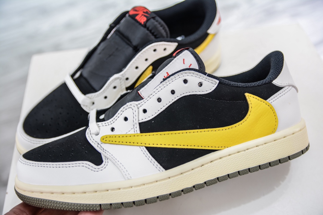 240 TS x Air Jordan AJ1 Low 倒钩低帮联名定制米白棕黄勾配色 DM7866-982