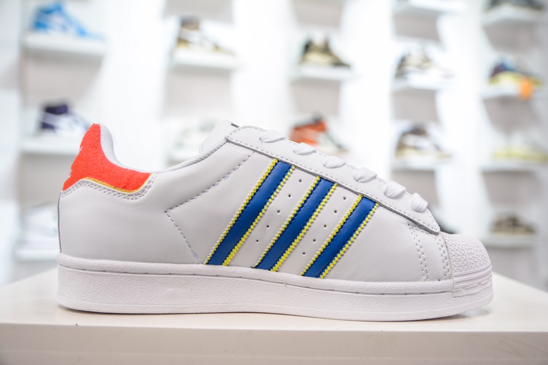 150 Adidas   Originals Superstar 经典复古贝壳头板鞋  HQ1939