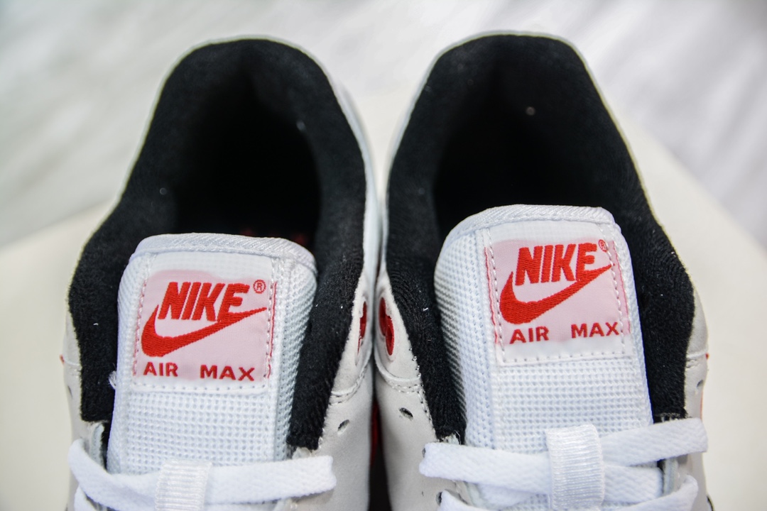 180 Nike  Air Max 1 初代复古气垫慢跑鞋  FD9082-101