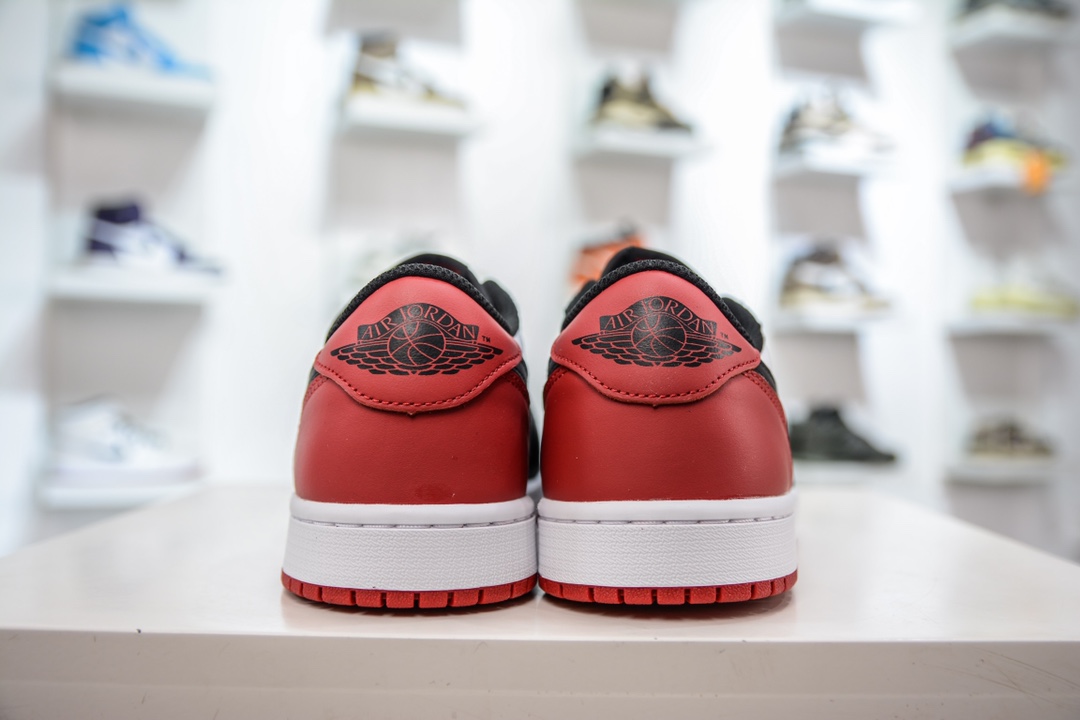 280 DT版纯原Air Jordan 1 Low 黑脚趾配色  CZ0790-106