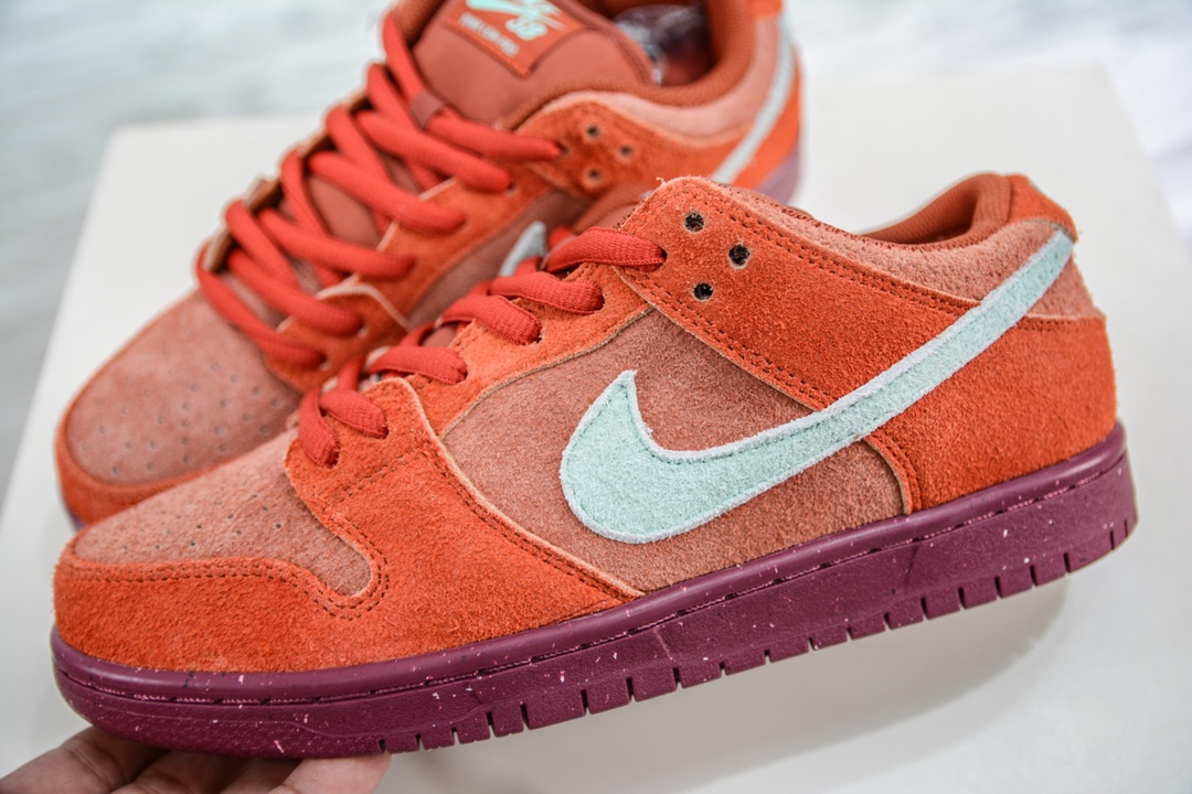 210 Nike  SB Dunk Low Pro 红色小龙虾 DV5429-601