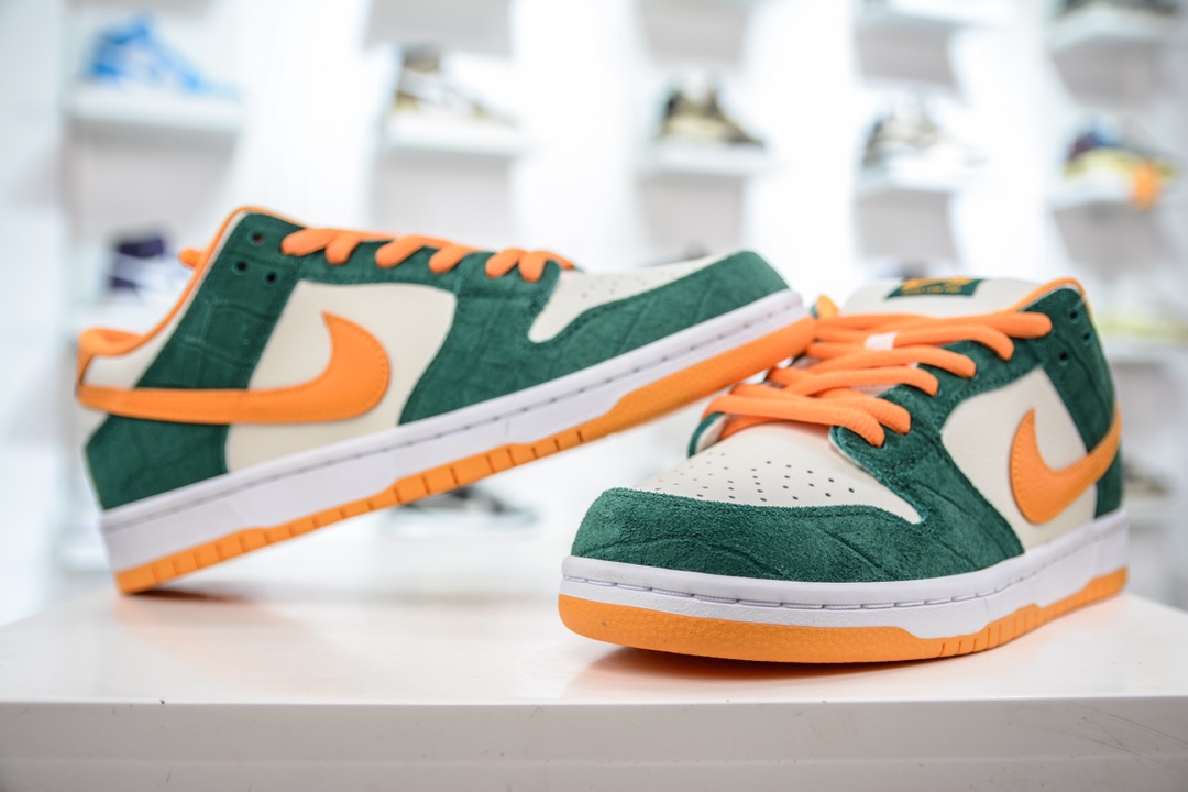 Top pure original Nike SB Dunk Low Pro Green Orange 304292-383