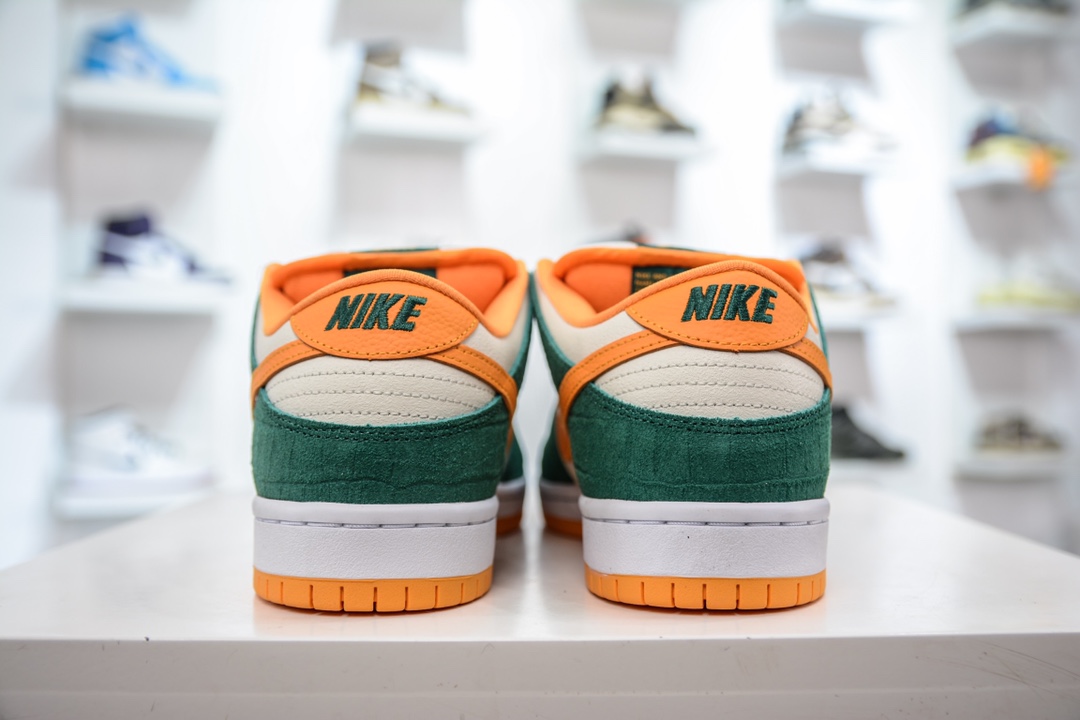 Top pure original Nike SB Dunk Low Pro Green Orange 304292-383