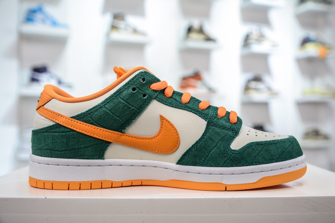 Top pure original Nike SB Dunk Low Pro Green Orange 304292-383