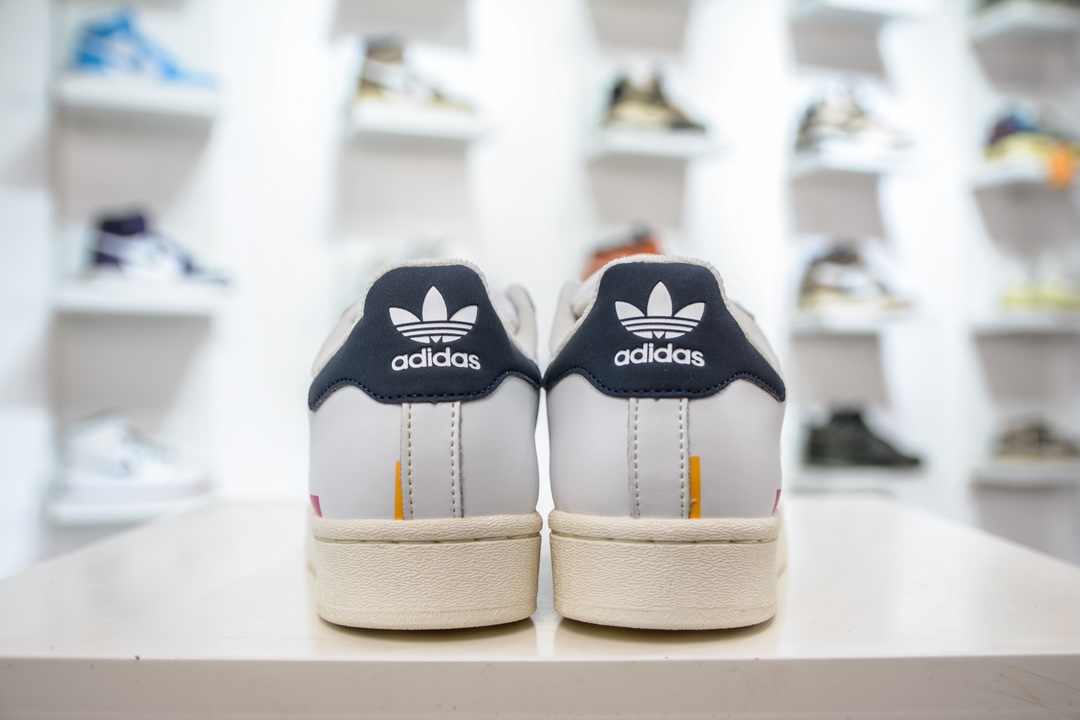 150 Adidas   Originals Superstar 经典复古贝壳头板鞋 HQ6626