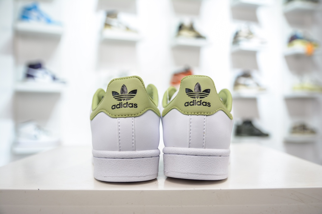 150 Adidas   Originals Superstar 经典复古贝壳头板鞋 GY5986