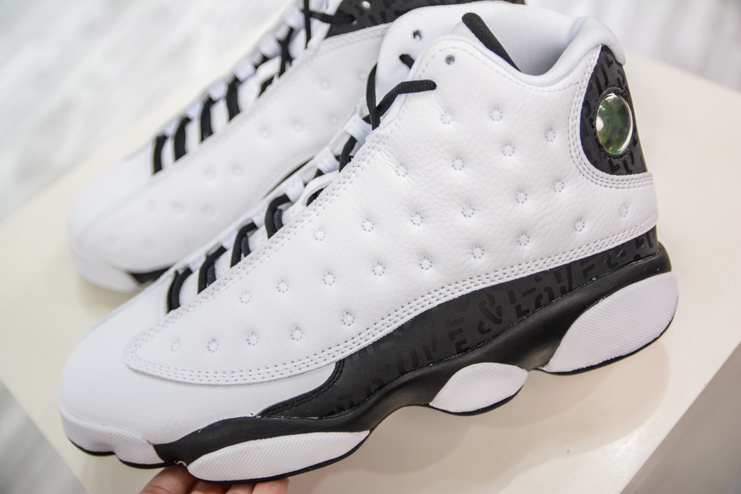 300 Air Jordan AJ13 Retro 黑白慈善 888164-112