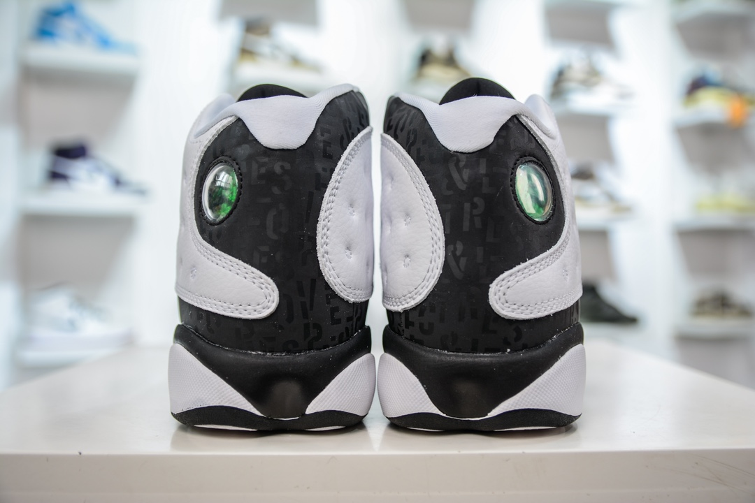 300 Air Jordan AJ13 Retro 黑白慈善 888164-112