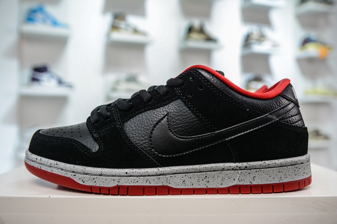 NIKE SB Dunk Low Pro”J-PACK” 黑红公牛 304292-039