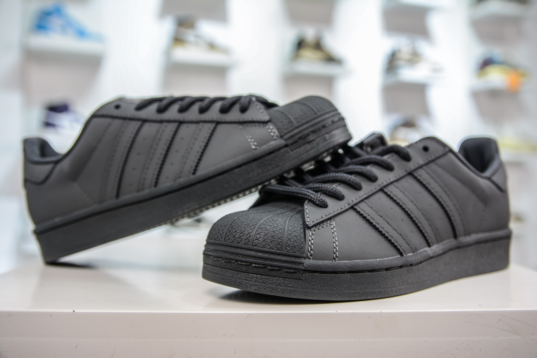 150 Adidas   Originals Superstar 经典复古贝壳头板鞋 GZ4830