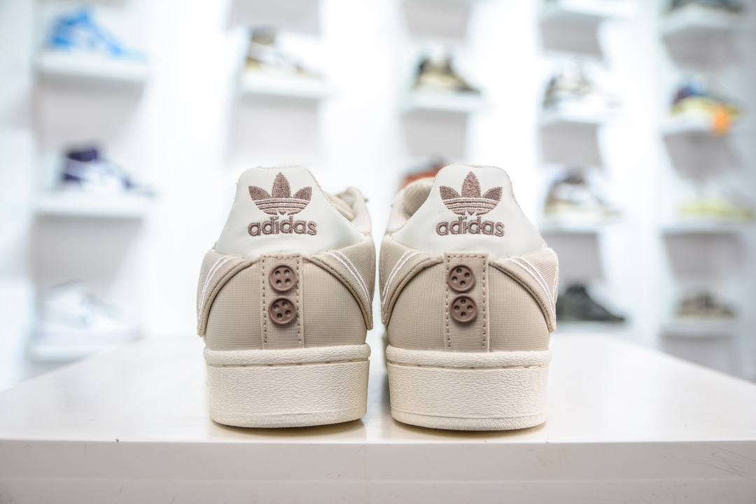 150 Adidas   Originals Superstar 经典复古贝壳头板鞋 IG3004