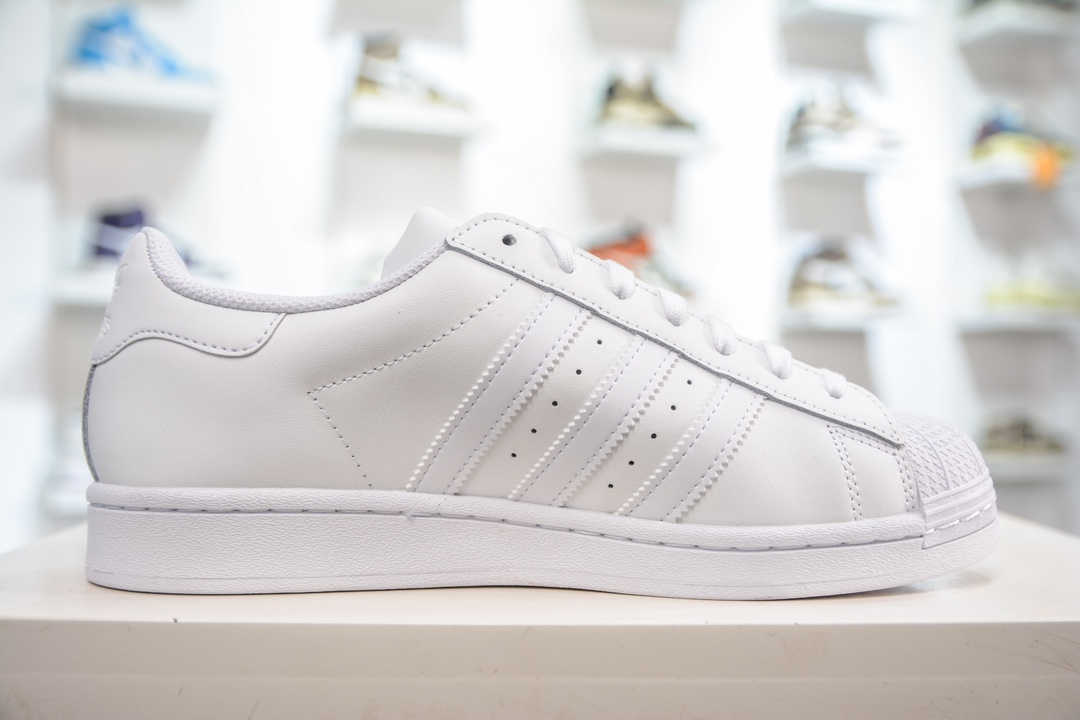 150 Adidas   Originals Superstar 经典复古贝壳头板鞋 EG4960