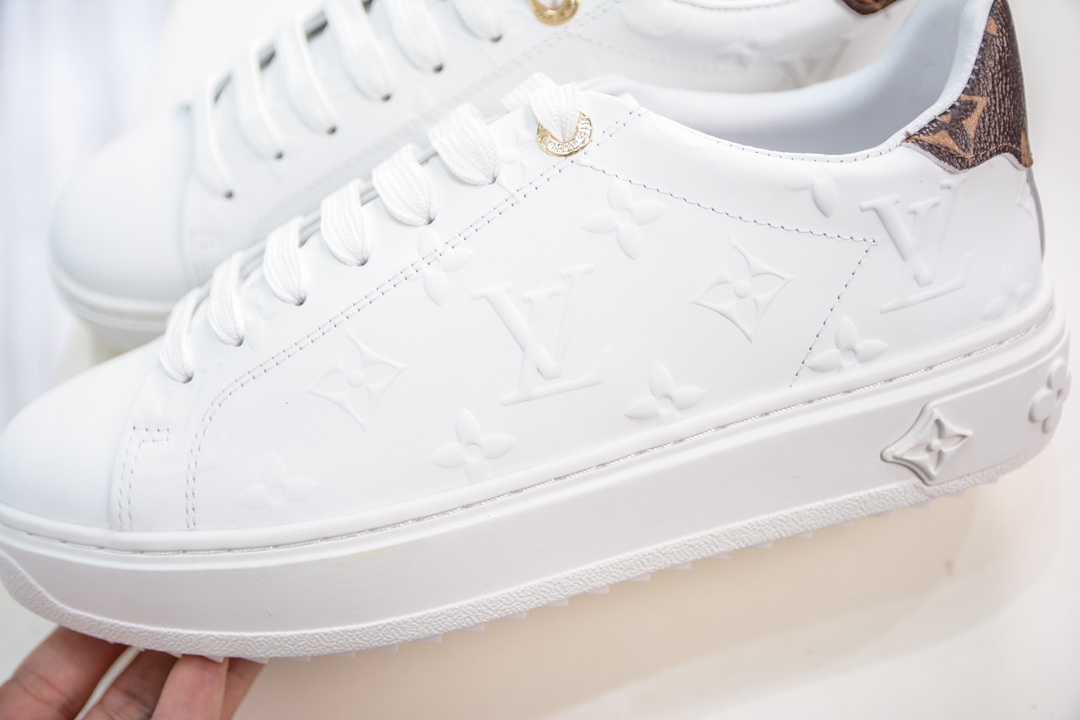 380 路易威登Louis Vuitton Time Out Low Sneaker 舒畅系列休闲松糕锯齿底系列低帮板鞋