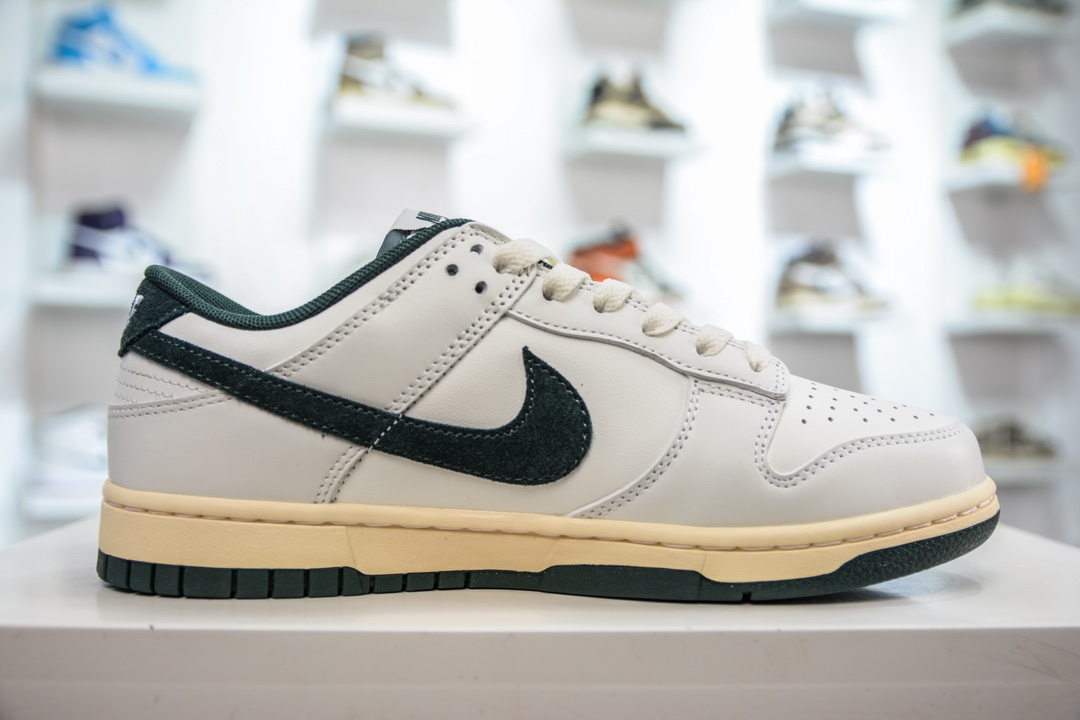 Nike SB Dunk Low Beige Dark Green Hook FQ8080-133