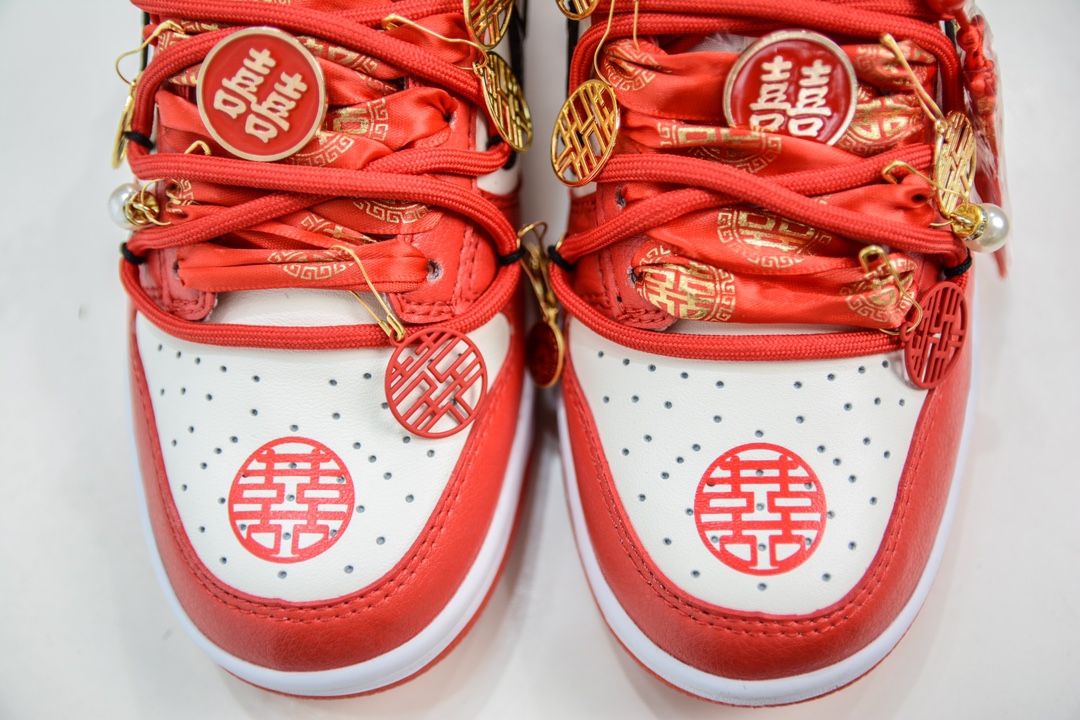 280 Nike  Dunk Low EMB 喜庆婚鞋 绑带低帮休闲板鞋  DD3363-100