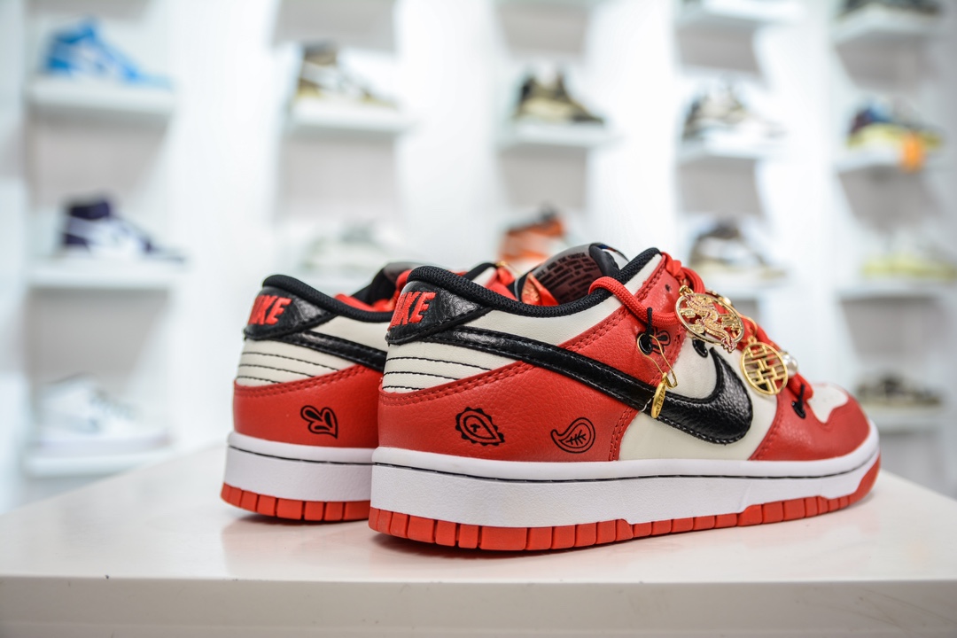 280 Nike  Dunk Low EMB 喜庆婚鞋 绑带低帮休闲板鞋  DD3363-100