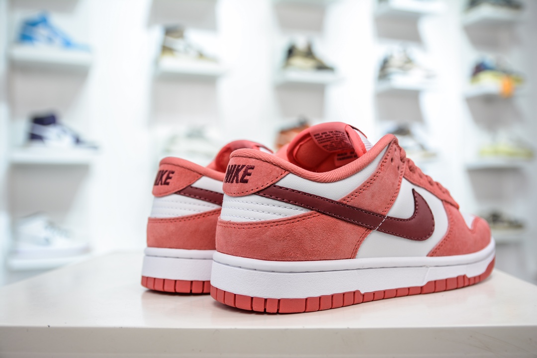 220 Nike  SB Dunk Low 情人节粉色  FQ7056-100