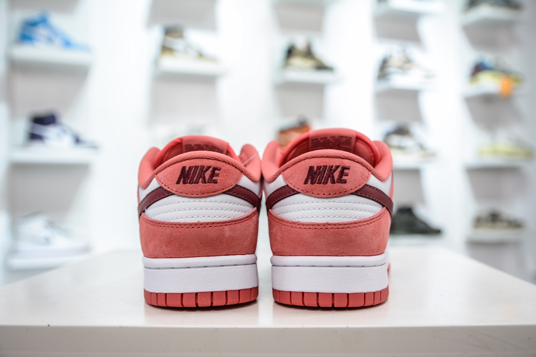 220 Nike  SB Dunk Low 情人节粉色  FQ7056-100