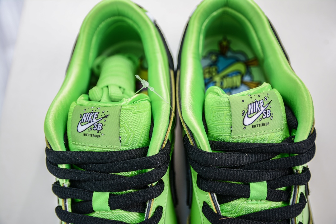 260 原装公司The Powerpuff Girls x Nike  SB Dunk Low 飞天小女警联名  FZ8319-300