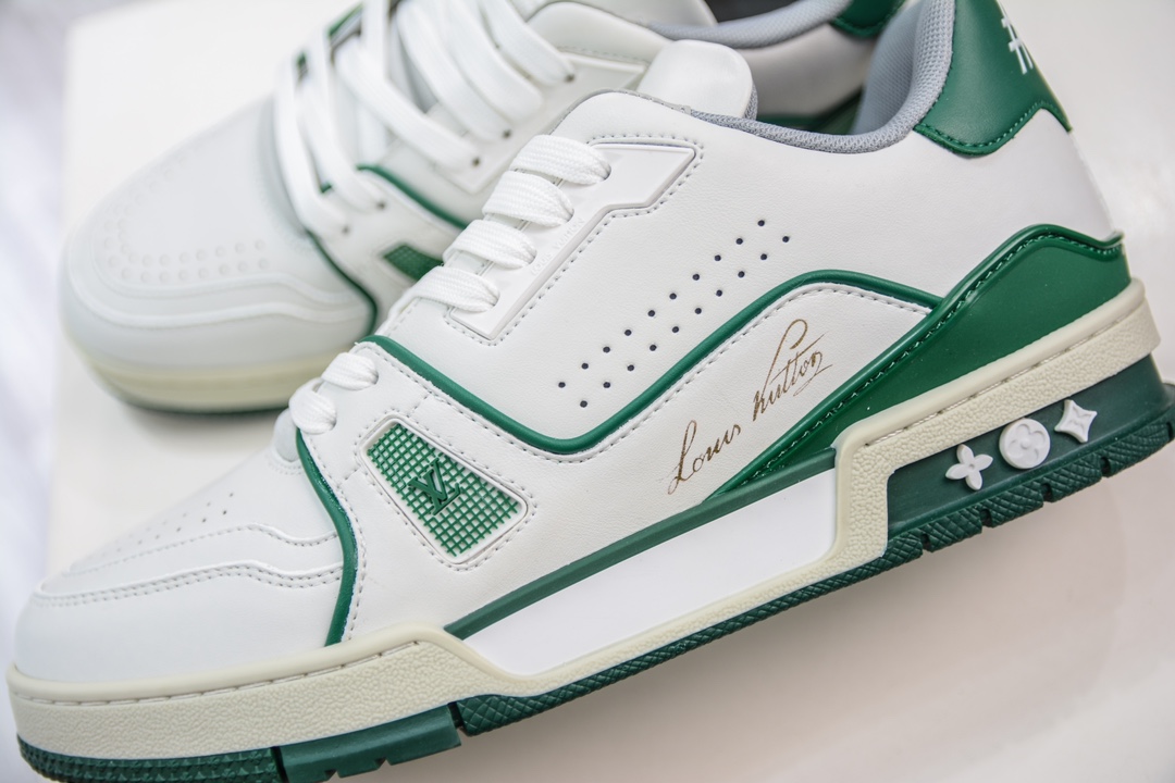 PB version of the original Louis Vuitton Trainer lv fashion show sneakers in off-white and green