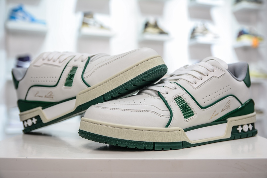 PB version of the original Louis Vuitton Trainer lv fashion show sneakers in off-white and green