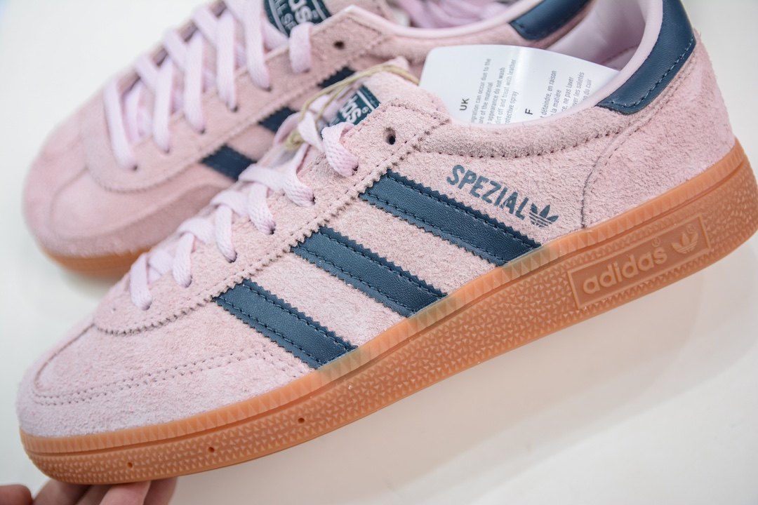 200 Adidas   Handball Spezial 阿迪达斯经典款反毛皮复古休闲板鞋 IF6561