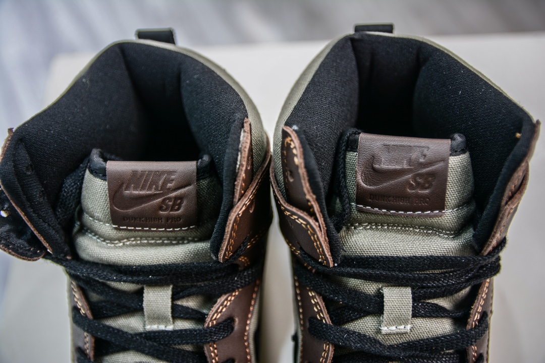 AY version of the original Nike Dunk SB High Pro ”Baroque Brown” lightweight, non-slip and wear-resistant BQ6826-201