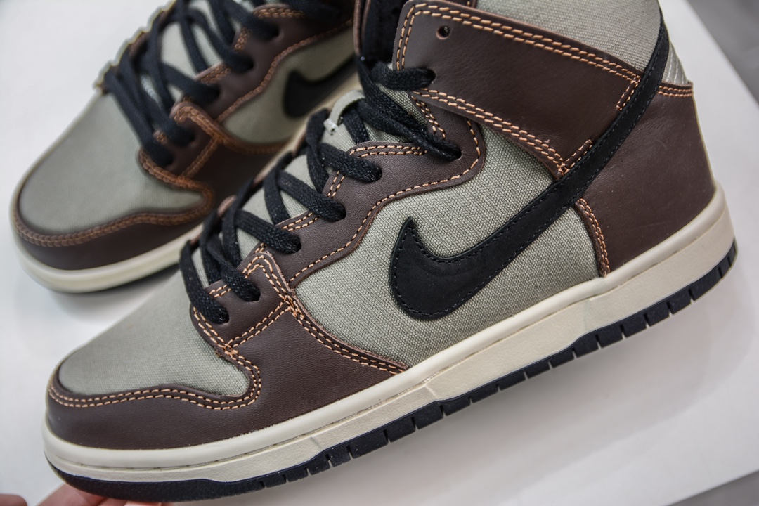 AY version of the original Nike Dunk SB High Pro ”Baroque Brown” lightweight, non-slip and wear-resistant BQ6826-201